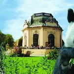 Apt 21 Zwischen Schoenbrunn und dem Stadtzentrum. Apt. 21